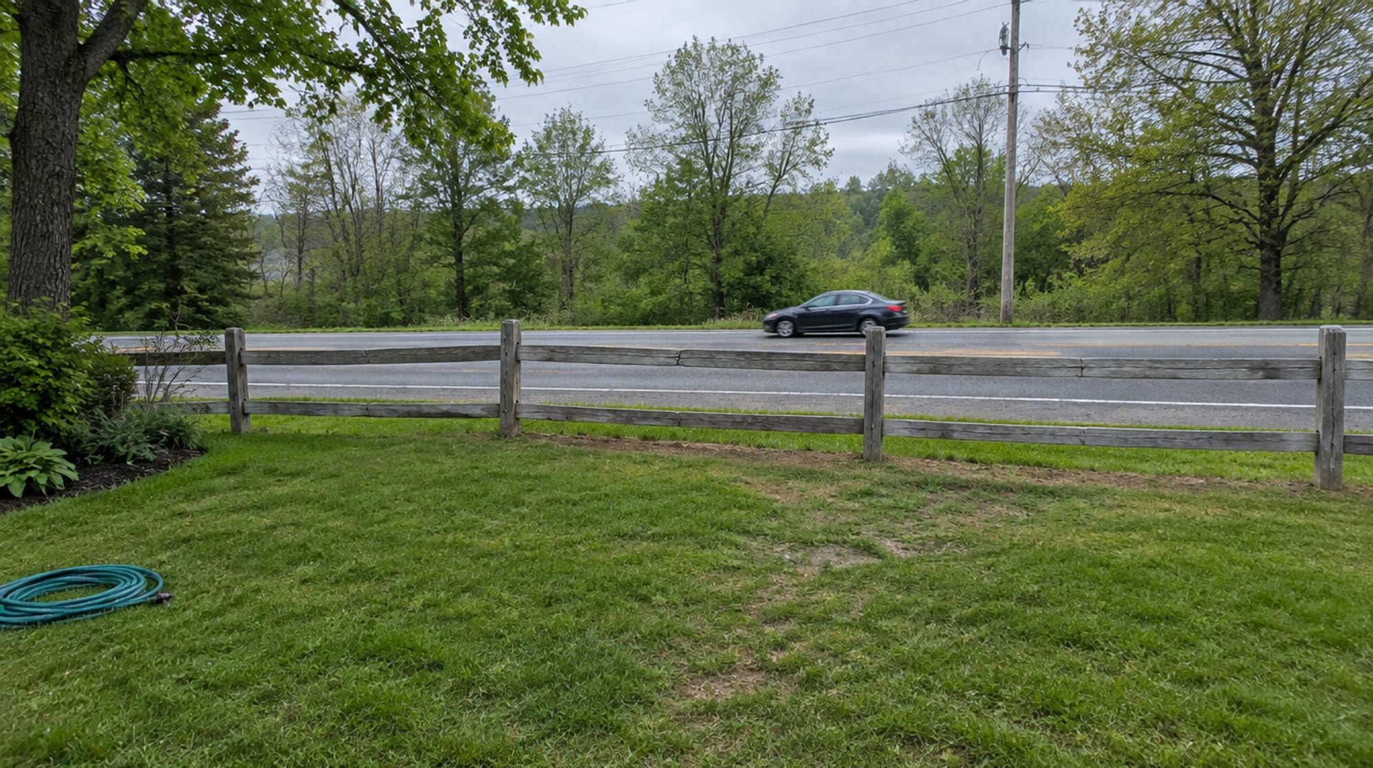The Quietest Privacy Fence for Road and Yard Noise
